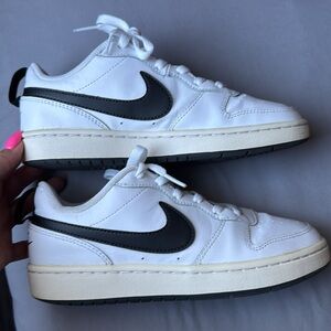 Nike Classic White and Black Low-Tops